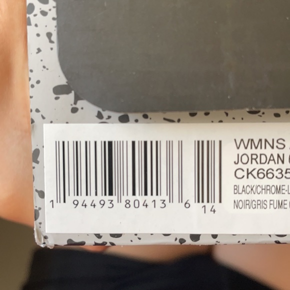 ♥️ WMNS AIR JORDAN 6 RETRO (NEW IN BOX)♥️ - Picture 6 of 6